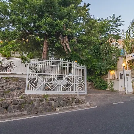 Parco Osiride Bed and breakfast 2*